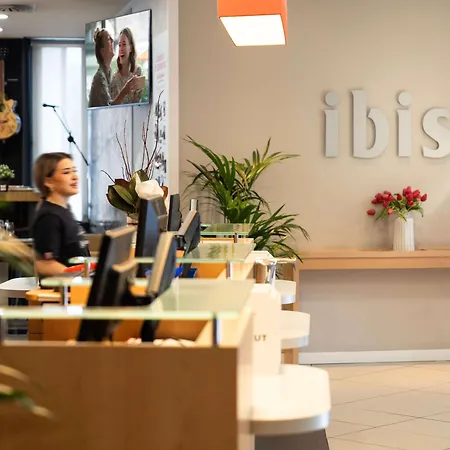Ibis Meridiana Hotel 2*