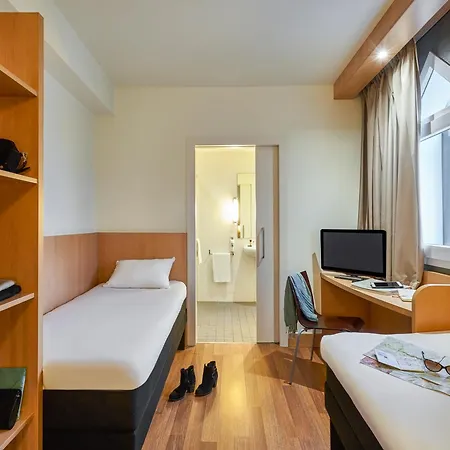 Hotel Ibis Meridiana Barcelona